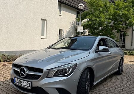 Mercedes-Benz CLA 200 Shooting Brake -