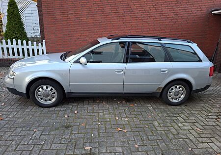Audi A6 2.4 Avant tiptronic - Kombi
