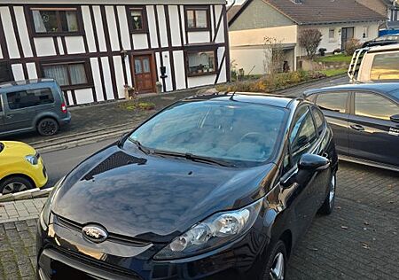 Ford Fiesta 1,25 60kW Trend TÜV neu!! Top Zustand!