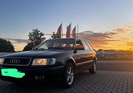 Audi 100