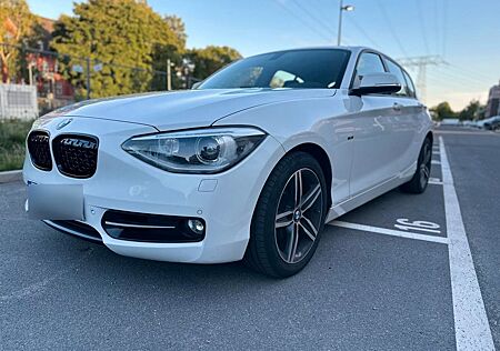 BMW 118i Sport Line Sport Line
