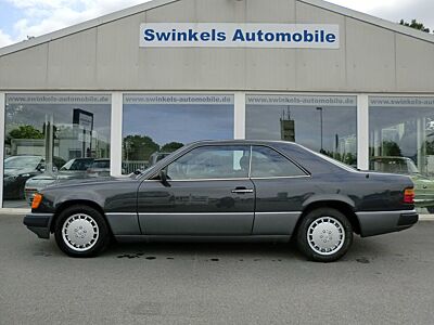 Mercedes-Benz E 230 / 230CE
