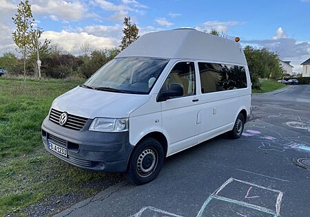 VW T5 Caravelle Volkswagen / Camping / Wohnmobil / Camper