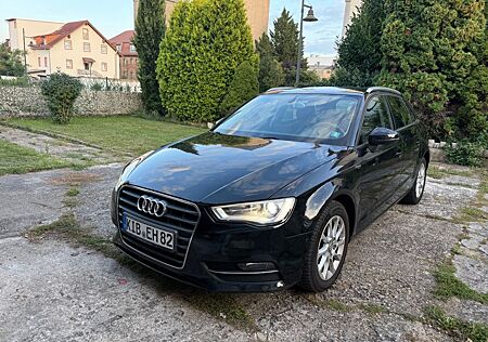 Audi A3 1.4 TFSI Ambiente Sportback *HUD* Berganf.ass