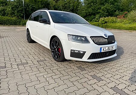Skoda Octavia 2.0 TSI DSG RS 230 Combi RS