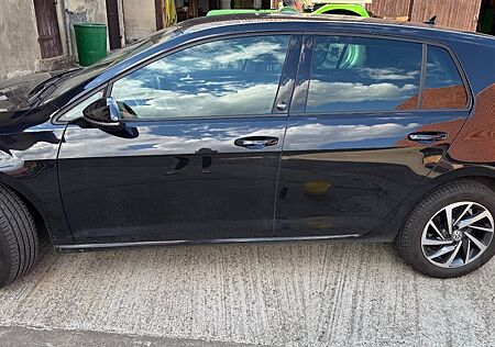 VW Golf Volkswagen 1.0 TSI Sound Sound / TÜV & Service neu