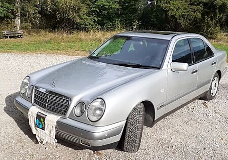 Mercedes-Benz 240