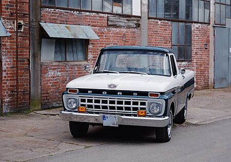 Ford F 100