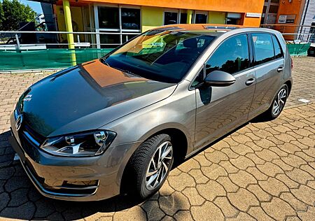 VW Golf Volkswagen VII Lim. Comfortline BMT