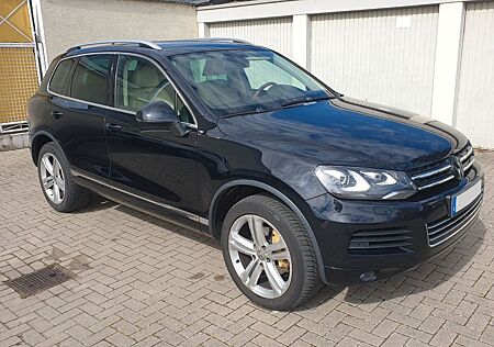 VW Touareg Volkswagen 3.0 V6 TDI Exclusive Edition