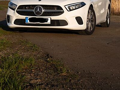 Mercedes-Benz A 200 / TÜV und Service neu