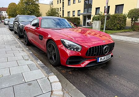 Mercedes-Benz AMG GT 4.0 V8 DCT - Deutsch