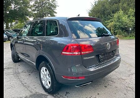 VW Touareg Volkswagen 3.0 V6 TDI Tiptronic BlueMotion Tech...