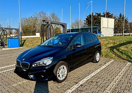 BMW 2er 218i Gran Tourer Advantage - Panoramadach uvm.