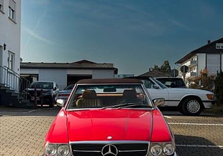 Mercedes-Benz 560 Mercedes SL R107 | 1.Hand | 62.000 km | selt