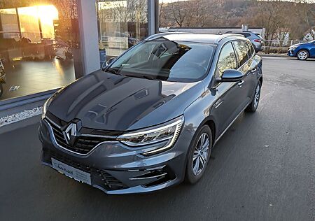 Renault Megane IV Grandtour Intens E-TECH Plug-in 160