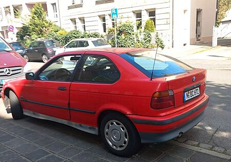 BMW 316i Compact -