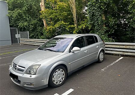 Opel Signum 1.9 CDTI 110kW -