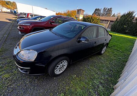 VW Jetta Volkswagen 1.4 TSI United United