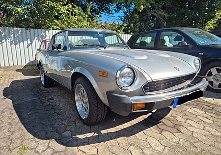 Fiat 124 Spider