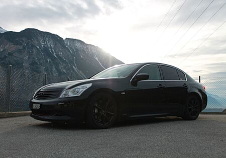 Infiniti G37 3.7l V6 x AT -