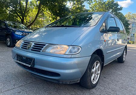 VW Sharan Volkswagen 1.9TDI Auto Basis