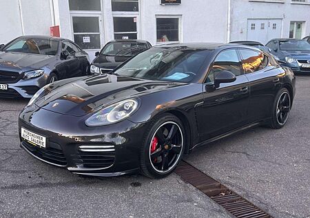 Porsche Panamera GTS