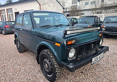 Lada Niva Only*AHK*CD-Radio*