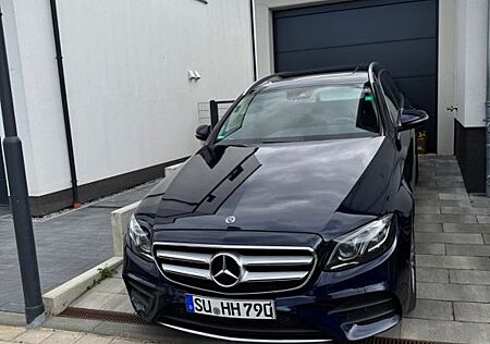 Mercedes-Benz E 400 4MATIC T Autom. - AMG Paket