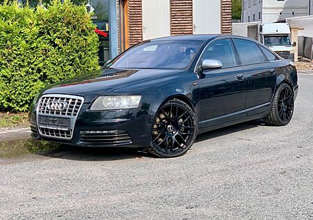 Audi S6 Lim. 5.2 quattro