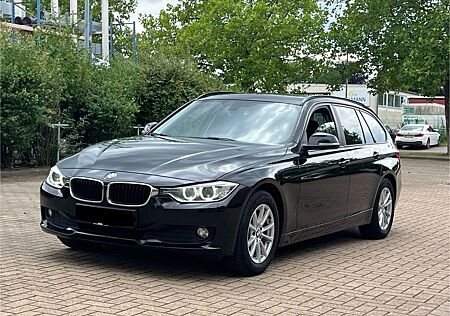 BMW 318 Touring Automatik Bi-Xenon Tempo PDC Shz