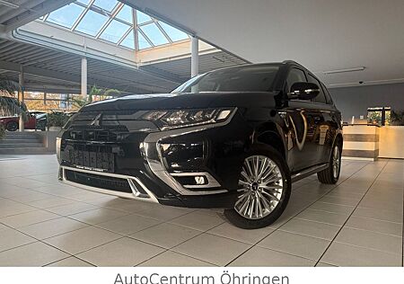 Mitsubishi Outlander PHEV Plus 4WD 360° Alcantara LED ACC