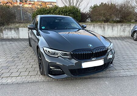 BMW 330d xDrive M Sport Automatik M Sport