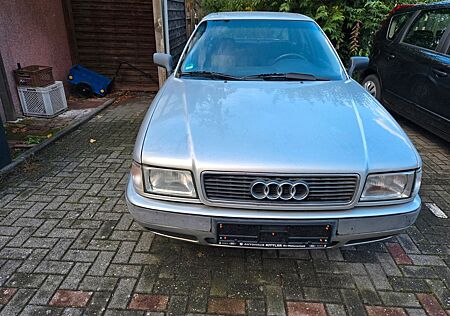 Audi 80