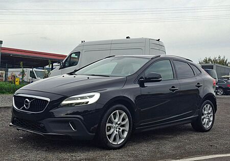 Volvo V40 CC V40 Cross Country Pro-Panorama.Leder.harman/kard
