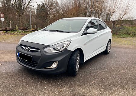 Hyundai Accent 1.4 (RB) 79kW