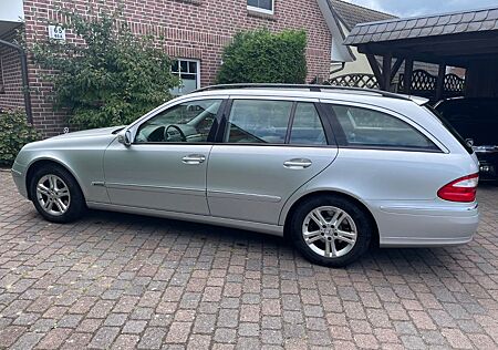 Mercedes-Benz E 200 KOMPRESSOR