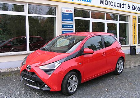 Toyota Aygo (X) Aygo (X) 1,0-l-VVT-i Team Deutschland