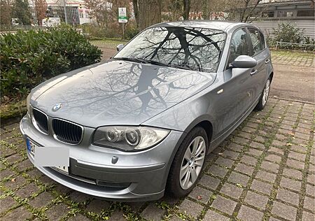 BMW 120i -