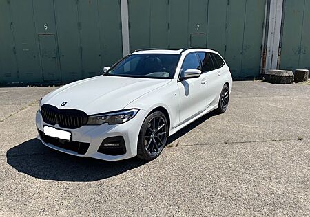 BMW 320d xDrive Touring M Sport