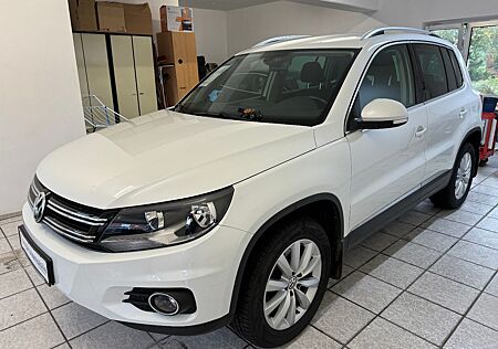 VW Tiguan Volkswagen Track & Style 4Motion*1.Rentner Hand*Sche