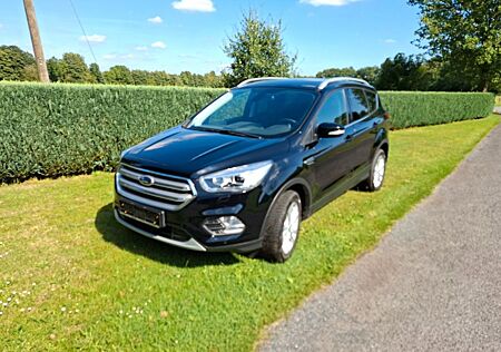 Ford Kuga 1,5 EcoBoost Titanium Titanium
