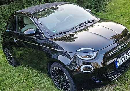 Fiat 500E La Prima by Bocelli Cabrio 42 kWh La Pr...