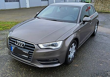 Audi A3 1.8 TFSI S tronic S line Sportback S line