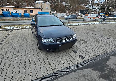 Audi A3 1.8 Ambiente Ambiente