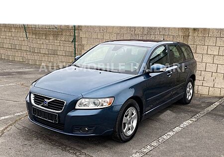 Volvo V50 1.6 D *Momentum* SCHECKHEFT + KLIMAAUTO.+ALU