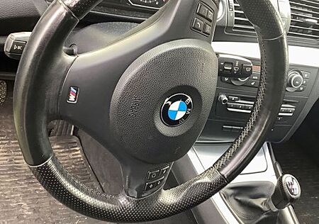 BMW 118i - Limousine