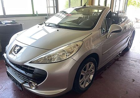 Peugeot 207 CC Cabrio-Coupe Sport* 1- Fahrzeughalter