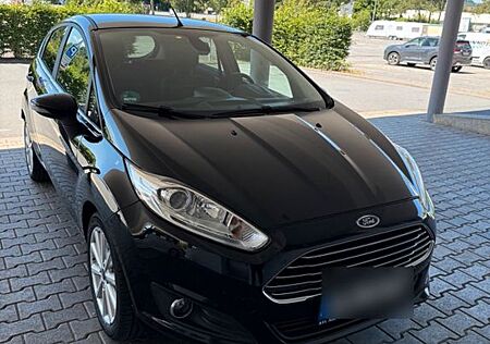 Ford Fiesta 1,0 EcoBoost 74kW Celebration PowerSh...
