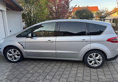 Ford S-Max 2,0 TDCi 120kW DPF Titanium Titanium